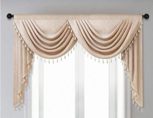lambrekin-bezowy-do-salonu