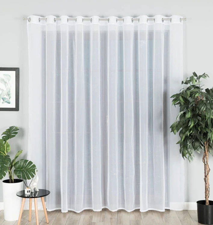 firana-z-woalu-gladkiego-na-przelotkach-500x250cm