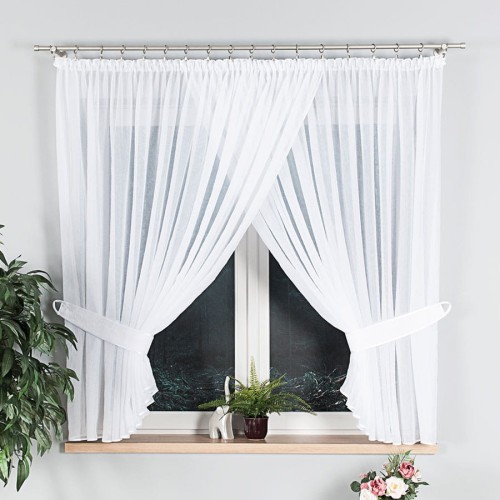 firana-biala-zakladana-do-salonu-500-180