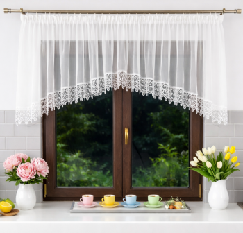 Lambrekin do kuchni, krótka firana woalowa – łuk z ozdobną gipiurą