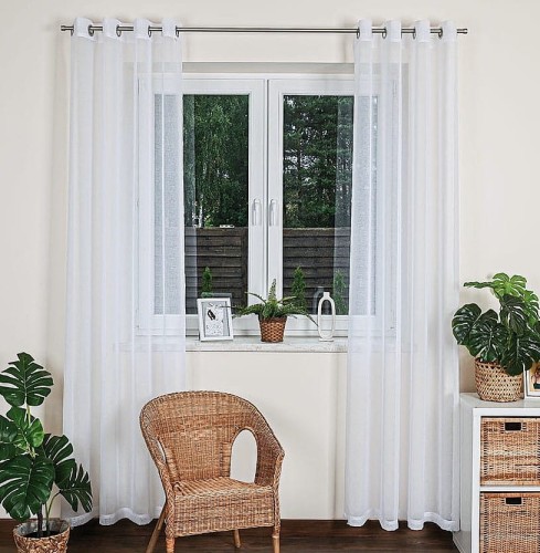 firana-z-etaminy-na-przelotkach-140x230cm-do-salonu