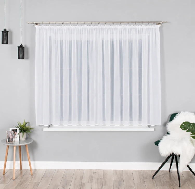 biala-firana-z-woalu-gladkiego-na-tasmie-smok-szer.400-wys.150cm