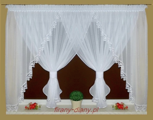 firana-Milenka-z-gipiura-do-salonu